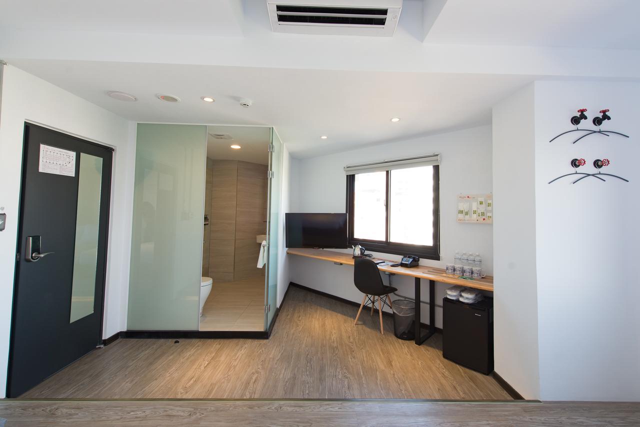 Traveller Inn Tiehua Cultural And Creative Hotel Taitung Екстер'єр фото