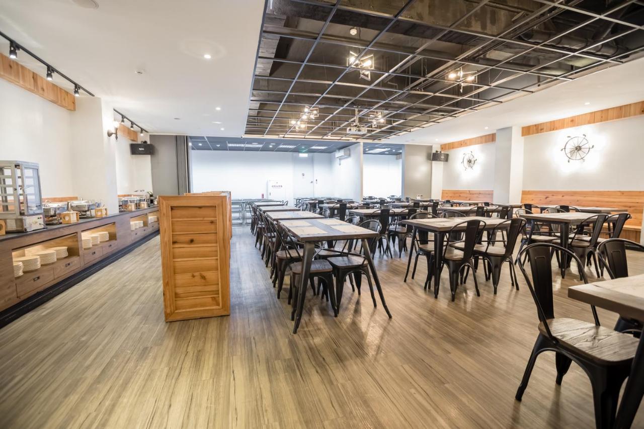 Traveller Inn Tiehua Cultural And Creative Hotel Taitung Екстер'єр фото