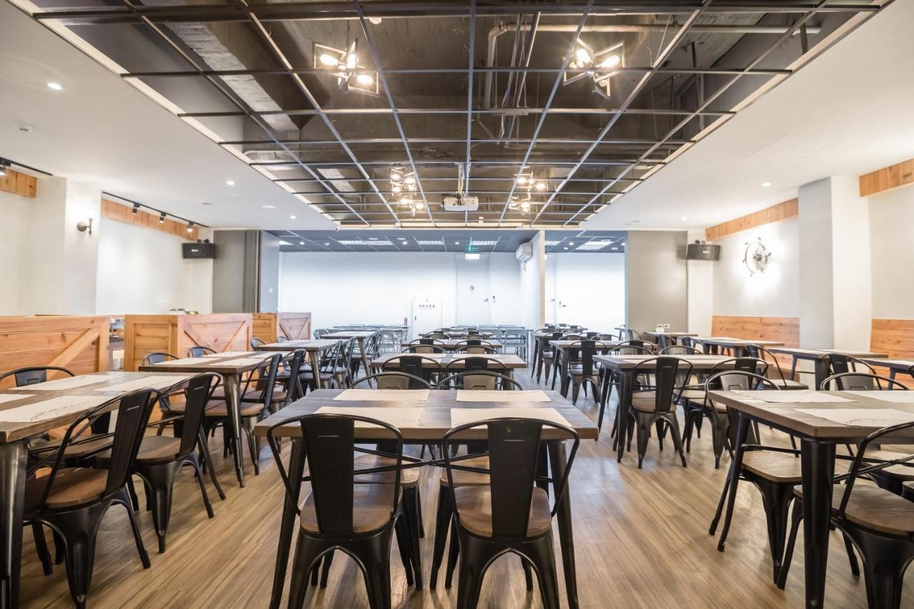 Traveller Inn Tiehua Cultural And Creative Hotel Taitung Екстер'єр фото